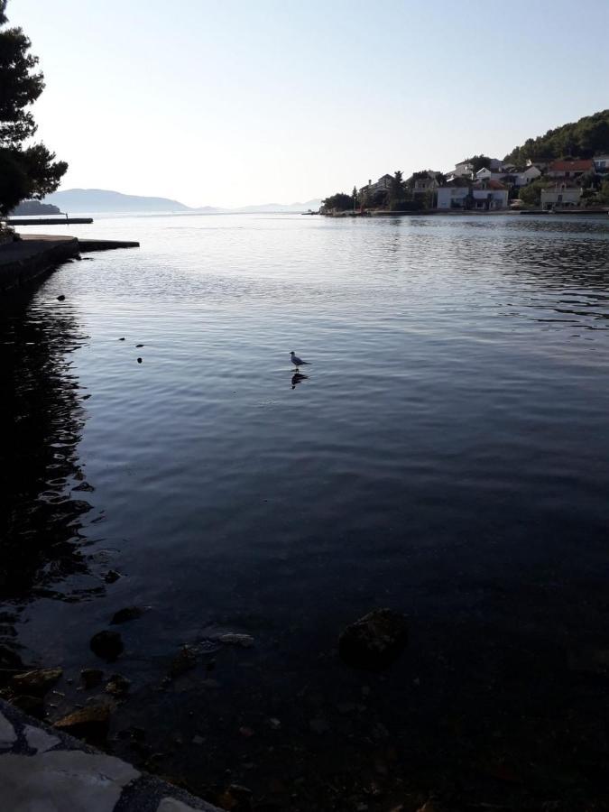 Veli IžBlue Harbour No. 15公寓 外观 照片